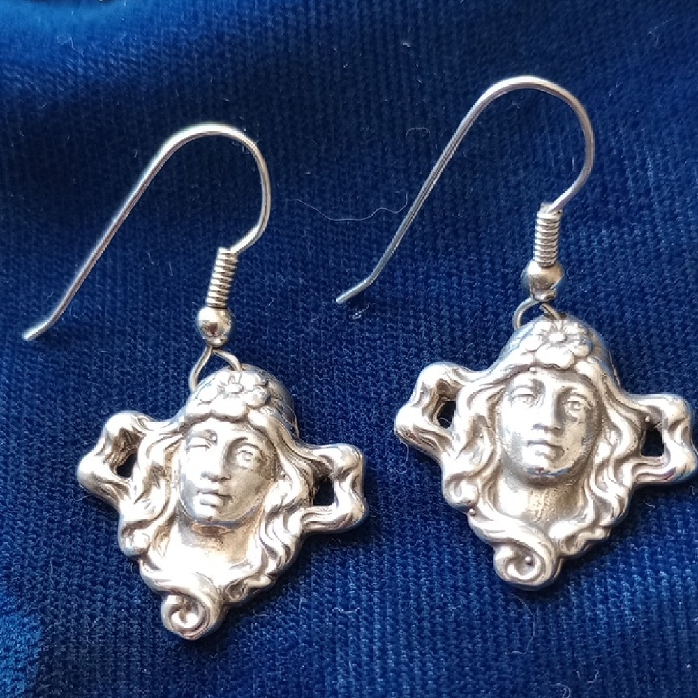 Vintage Art Nouveau-Style Cameo Face Sterling Silver Earrings